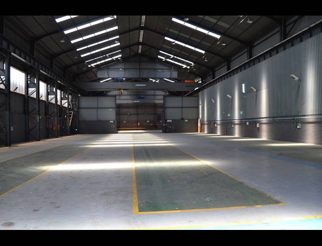 9,202M² FACTORY TO LET IN JET PARK